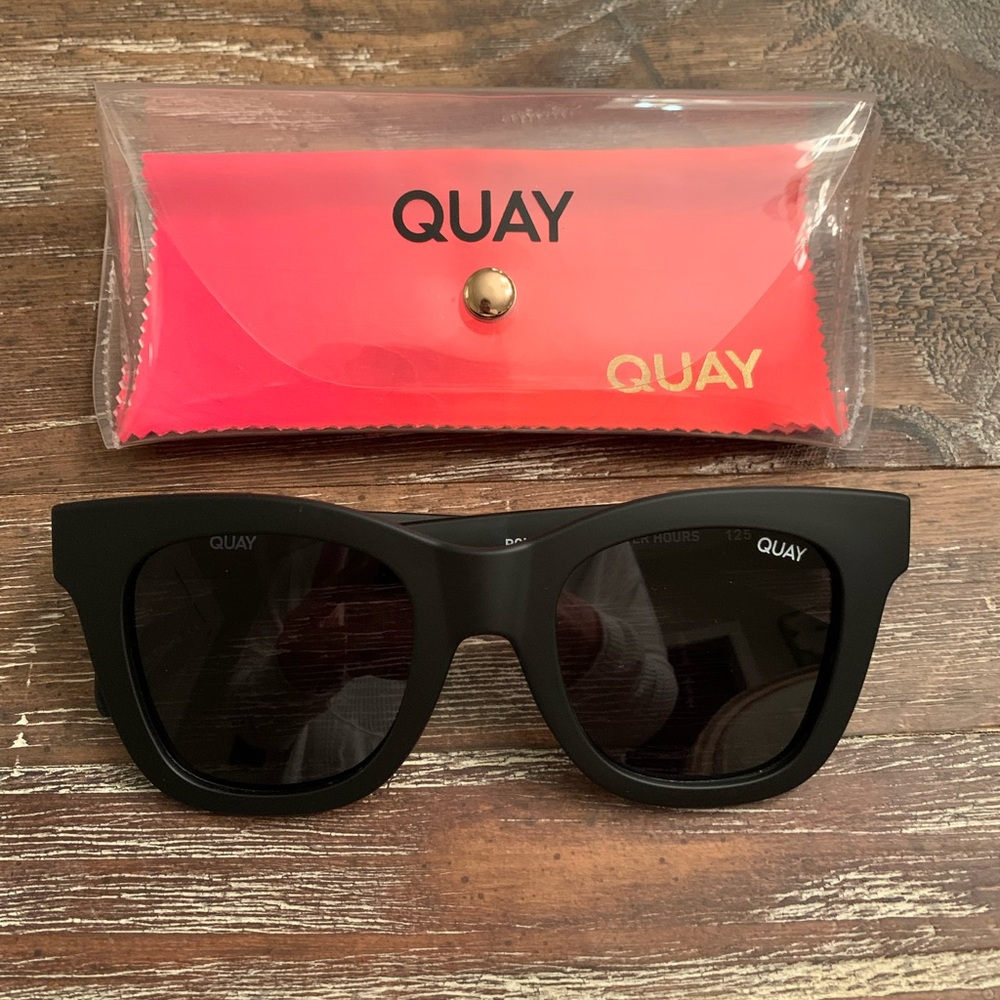 Quay Australia- AFTER HOURS - MATTE BLACK/SMOKE POLARIZED